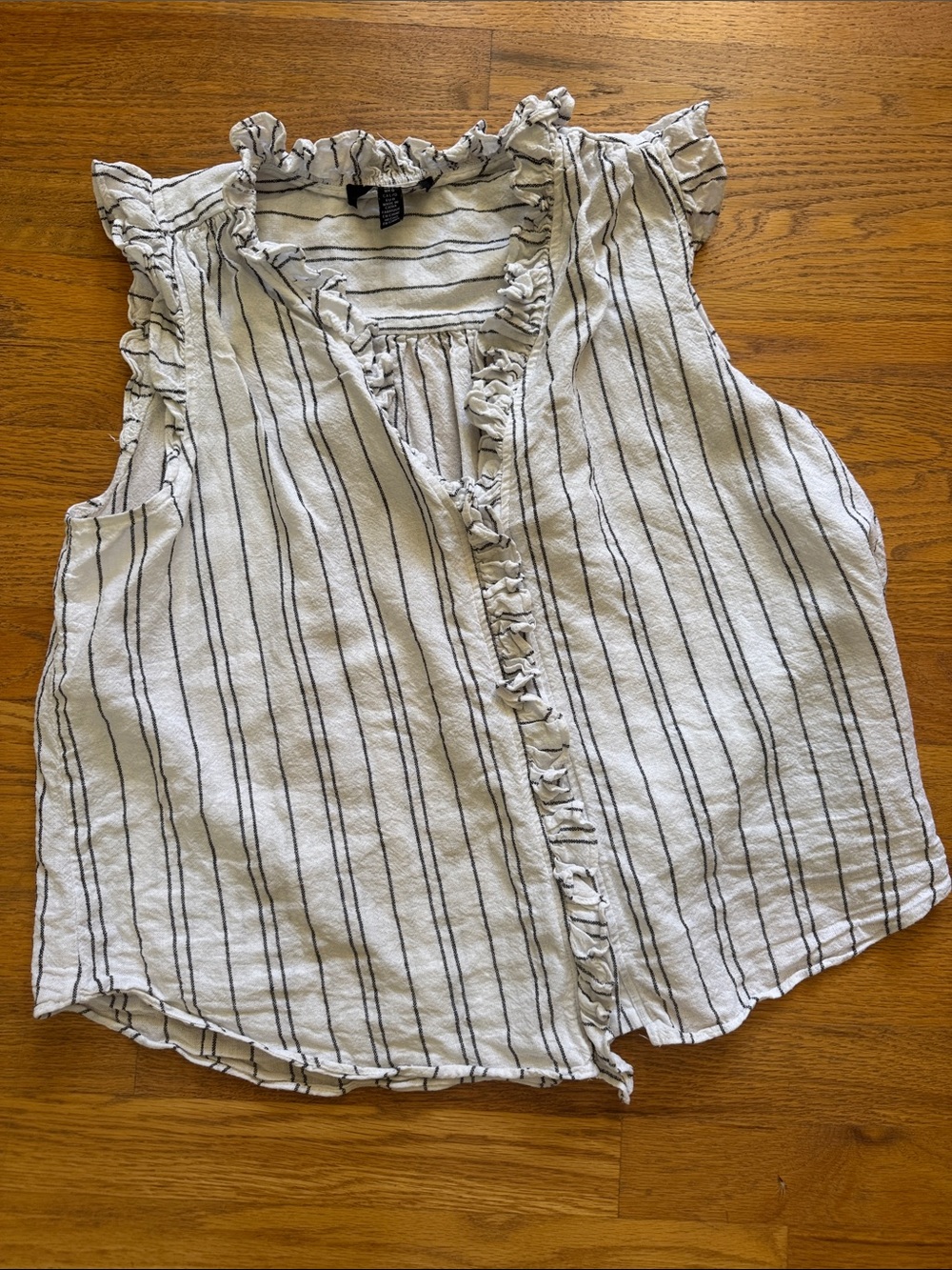 Ellen Tracy Striped Ruffle V-Neck Sleeveless Top - White/Black